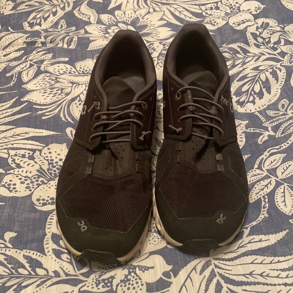 On Running sneakers